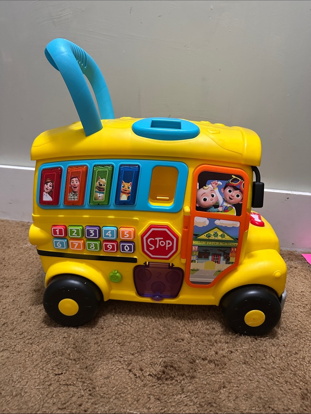 Cocomelon Ultimate Adventure Learning Bus - Picture 2 of 6